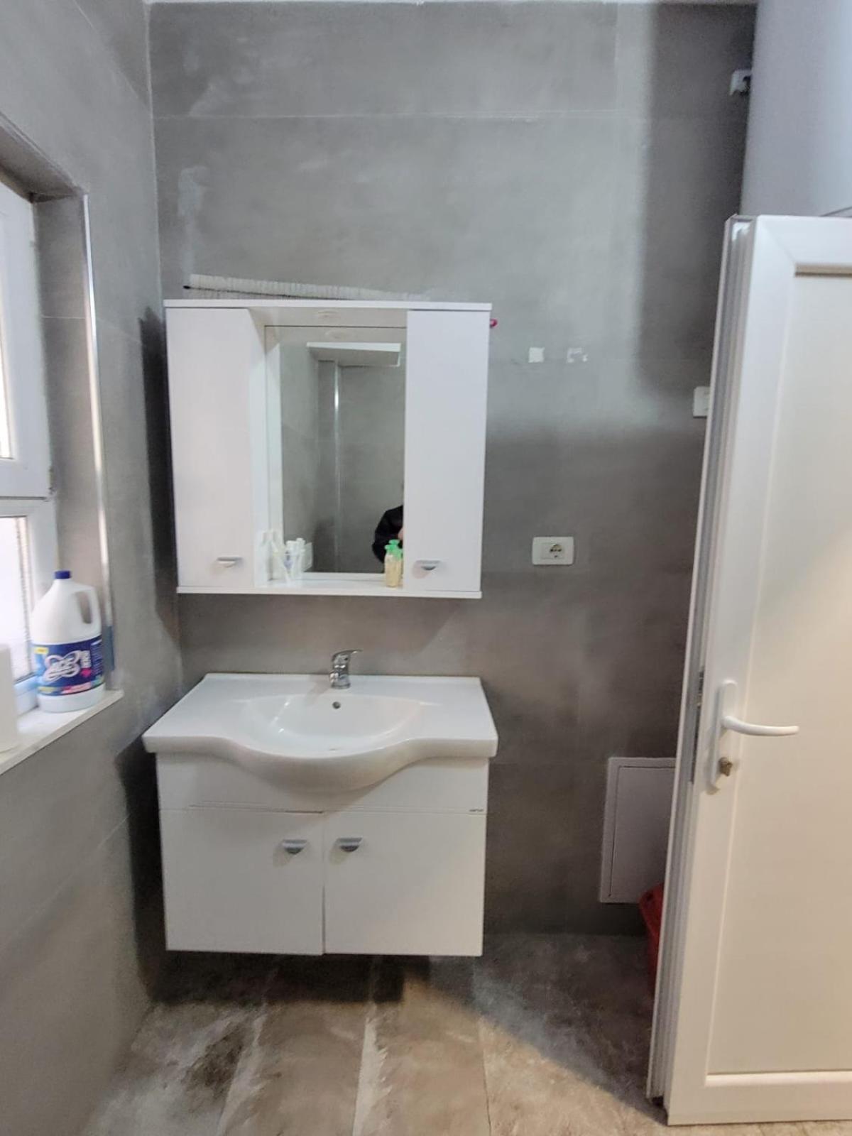 Ajla Komuna Apartament Apartment Tirana Exterior foto