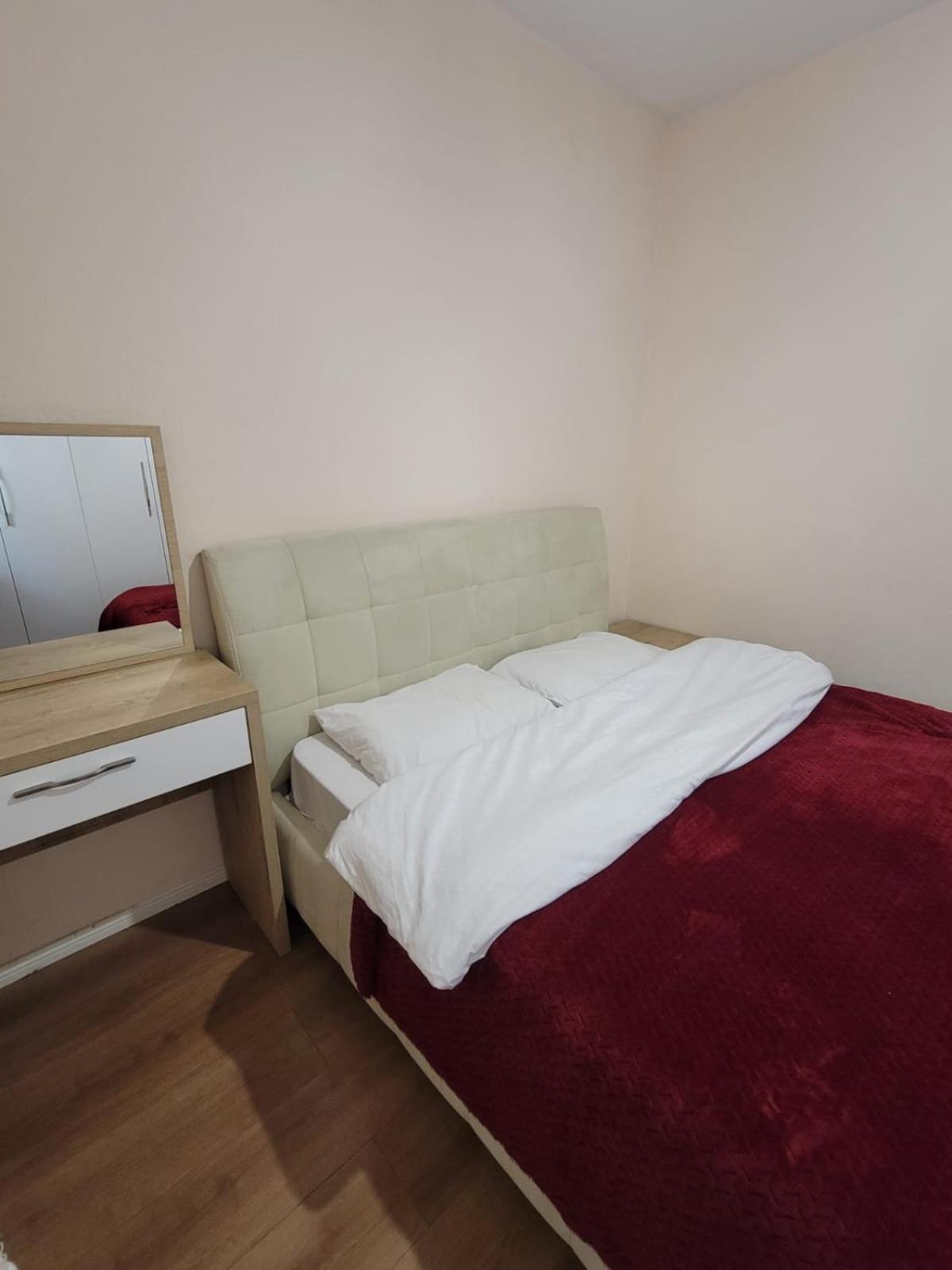 Ajla Komuna Apartament Apartment Tirana Exterior foto
